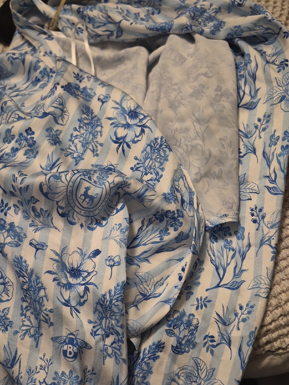 NWT Bridgerton Robe Netflix Med - Picture 2 of 2